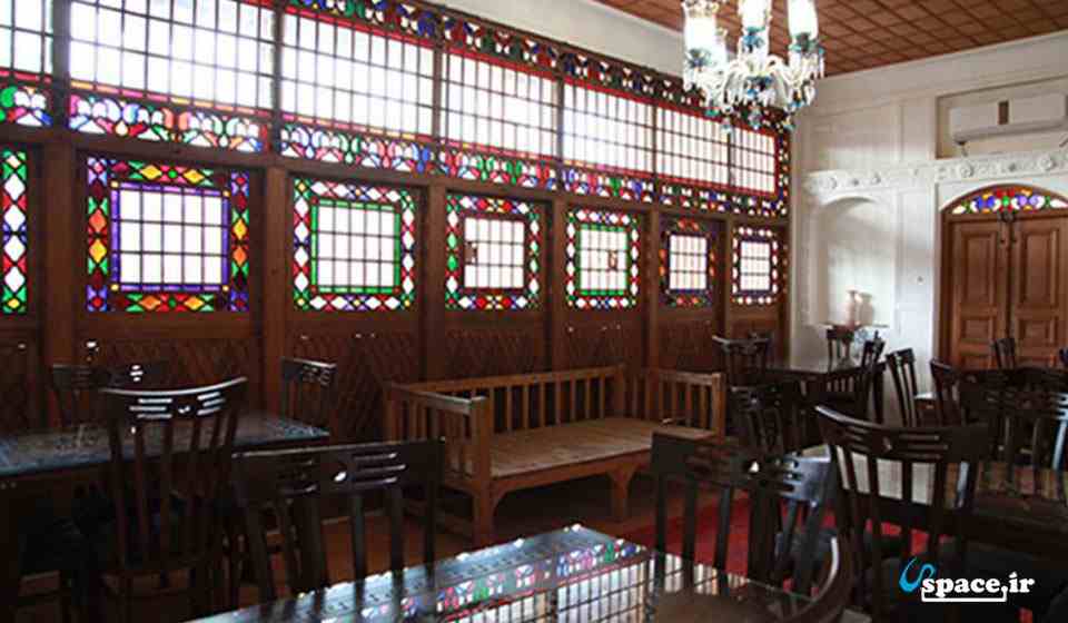رستوران هتل سنتی خانه بهروزی قزوین